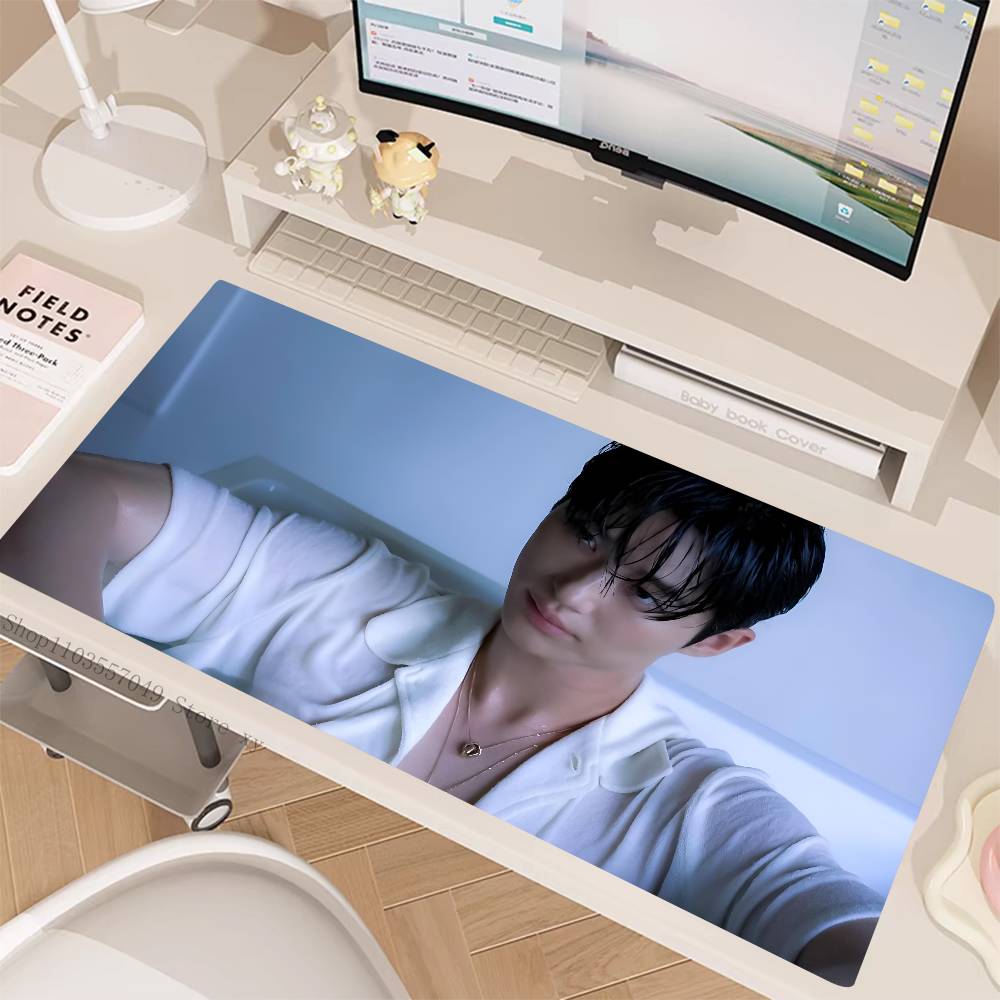 Korean Actor Byeon Woo-Seok Mo - Gaming Accessories Korea recensione e prezzo